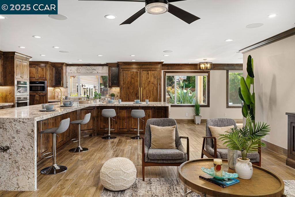 RANCHO SAN RAMON - Residential