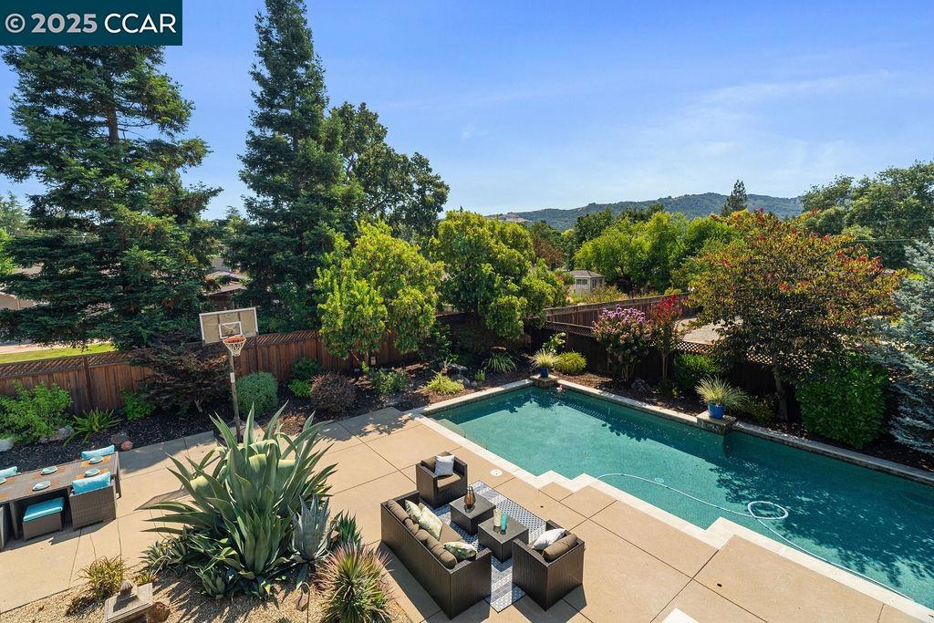 RANCHO SAN RAMON - Residential