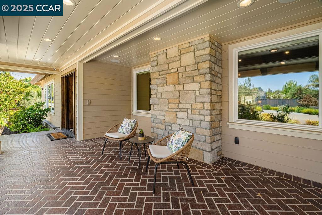 RANCHO SAN RAMON - Residential