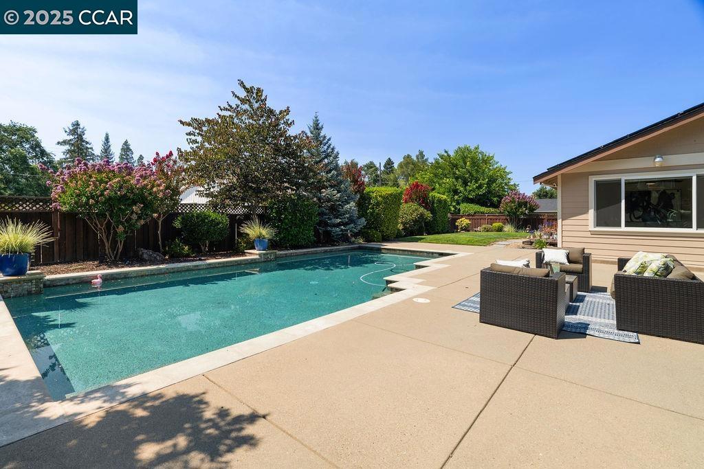 RANCHO SAN RAMON - Residential