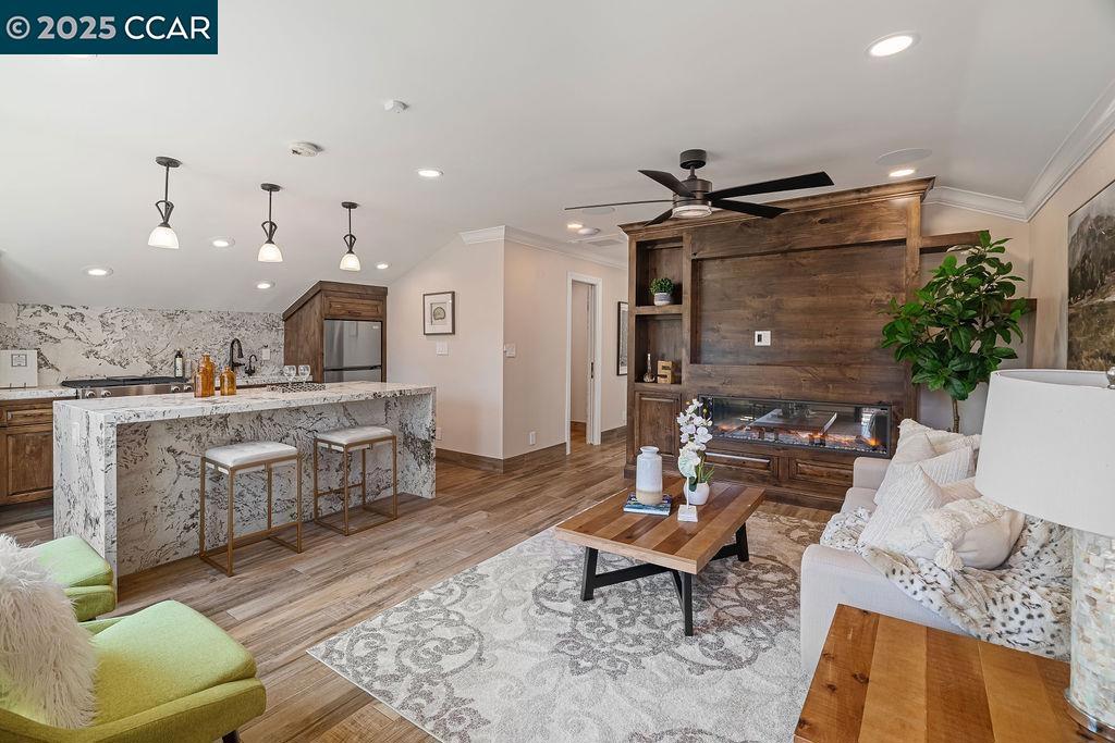 RANCHO SAN RAMON - Residential