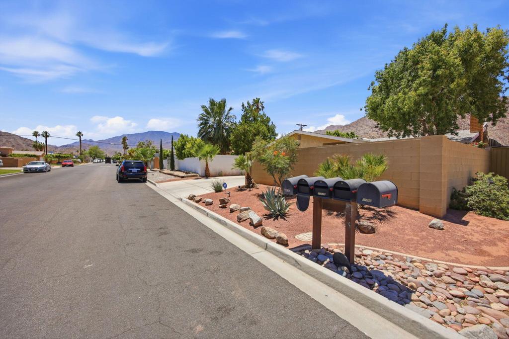 51925 Avenida Vallejo