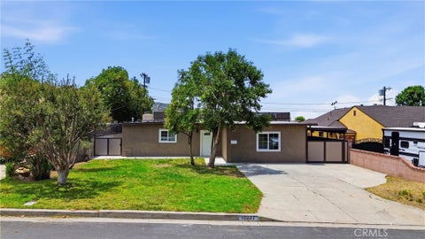 Photo of 10227 Mcvine AVE, Sunland, CA 91040 (MLS # BB26232877)