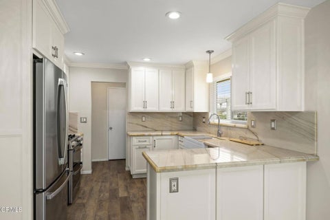 Tiny photo for 11225 Casa Street, Ventura, CA 93004 (MLS # V1-39281)