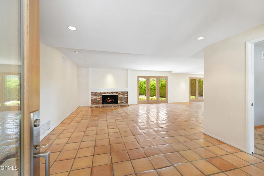 947 Camino Concordia