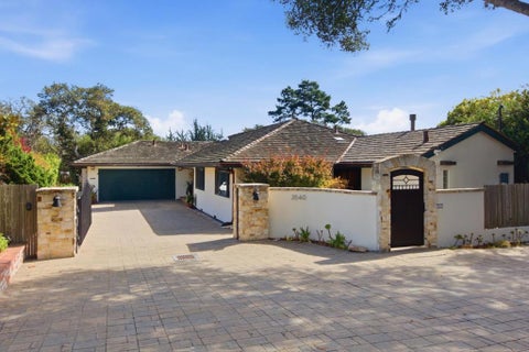 Photo of 3540 Oak Place, Carmel, CA 93923 (MLS # ML82064166)