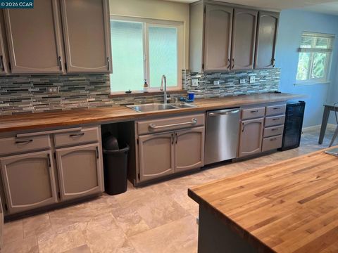 Tiny photo for 5535 5535 Merritt Dr Dr, Concord, CA 94521 (MLS # 41126346)