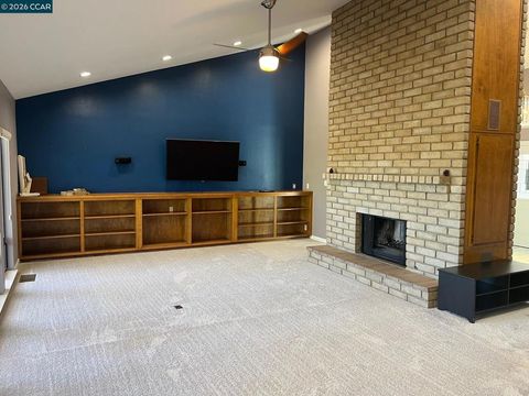 Tiny photo for 5535 5535 Merritt Dr Dr, Concord, CA 94521 (MLS # 41126346)