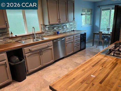 Tiny photo for 5535 5535 Merritt Dr Dr, Concord, CA 94521 (MLS # 41126346)