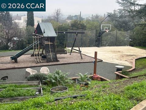 Tiny photo for 5535 5535 Merritt Dr Dr, Concord, CA 94521 (MLS # 41126346)