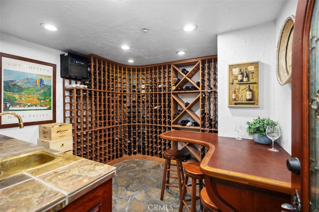 Village (TV) - Residential