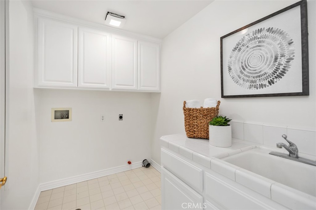 Village (TV) - Residential