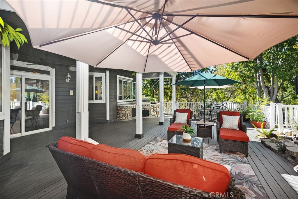 Village (TV) - Residential