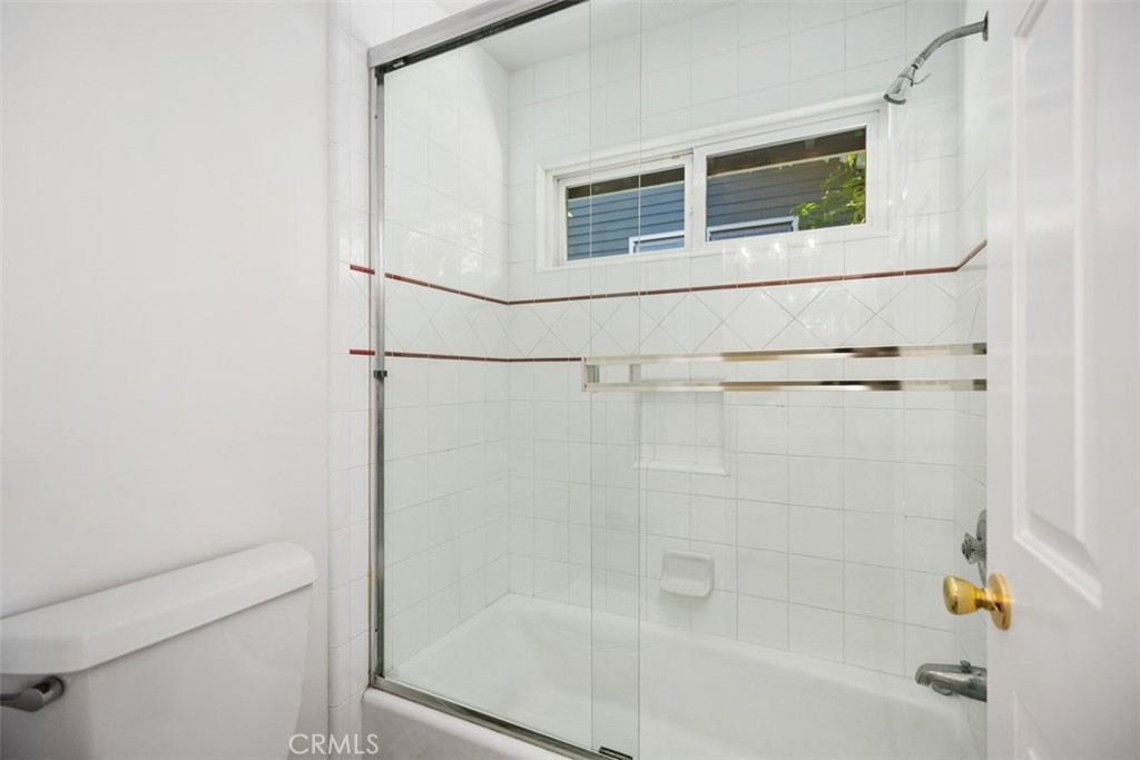 Village (TV) - Residential