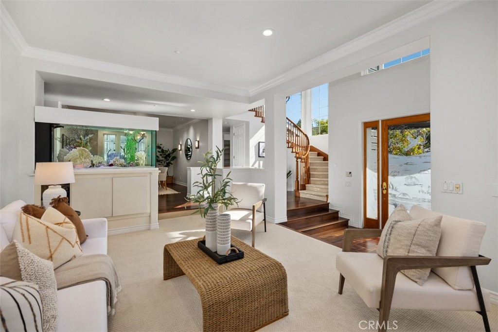 Village (TV) - Residential