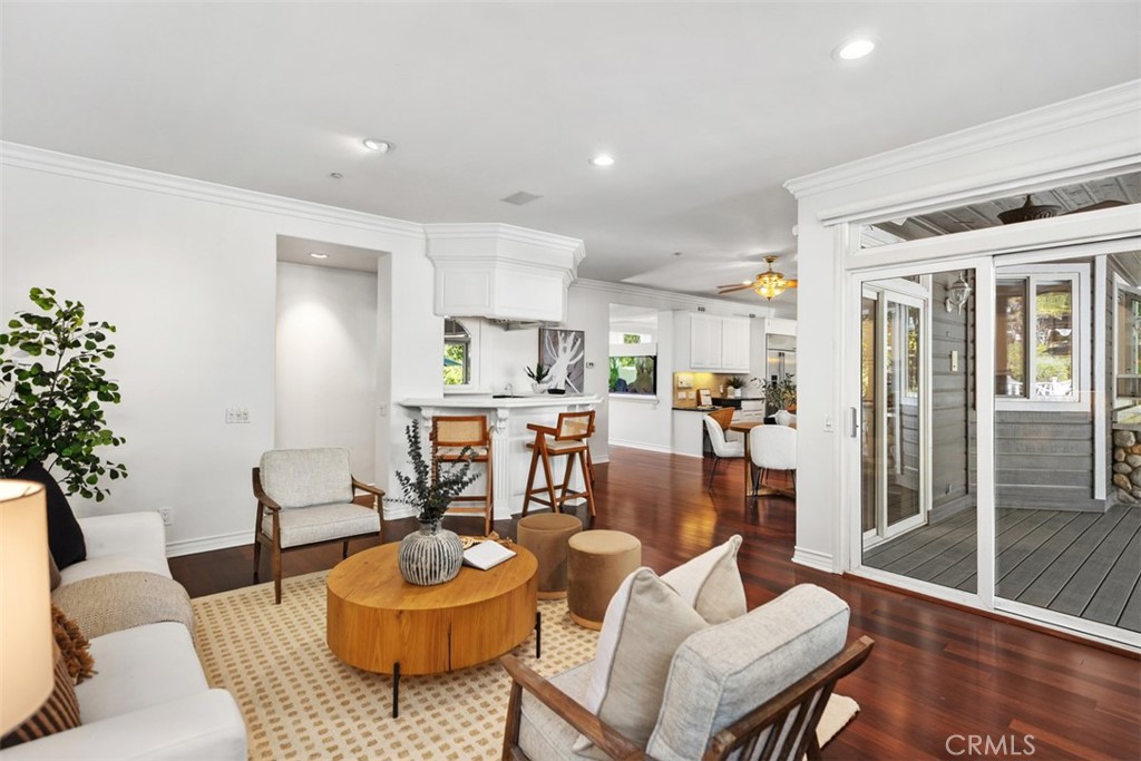 Village (TV) - Residential