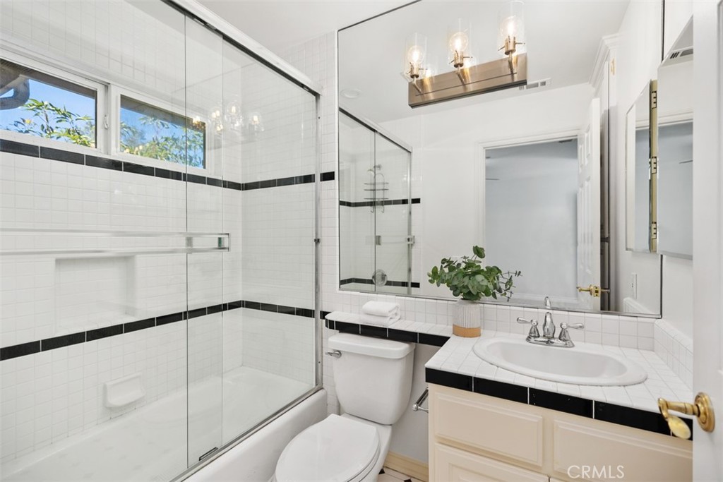 Village (TV) - Residential