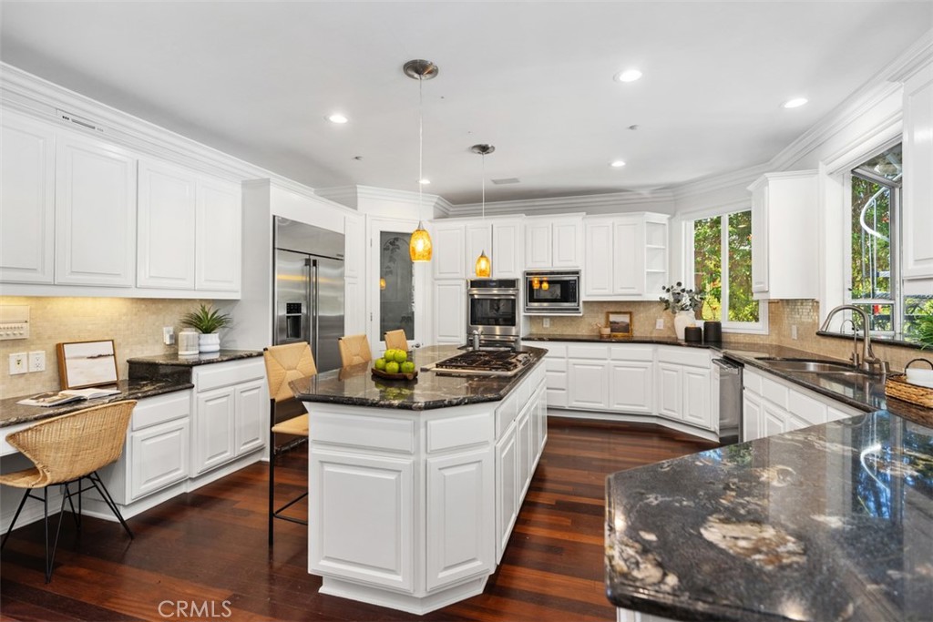 Village (TV) - Residential