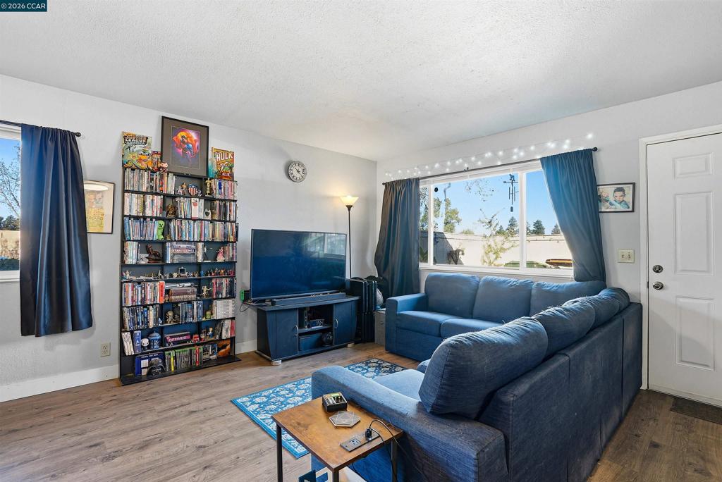 1814 San Jose Dr