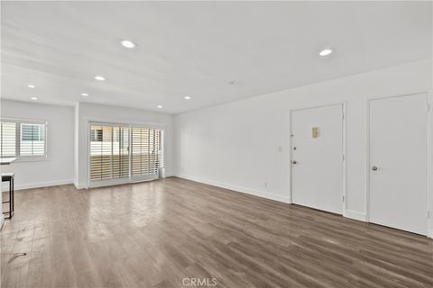 Photo of 5328 Newcastle Avenue #58, Encino, CA 91316 (MLS # SR25099873)
