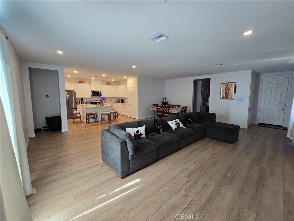 4550 La Spezia Lane