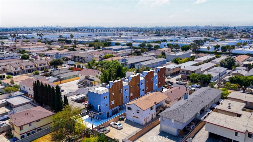 1625 W 227th