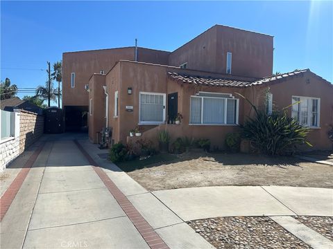 Photo of 14352 Tiara Street, Sherman Oaks, CA 91401 (MLS # SR25171875)