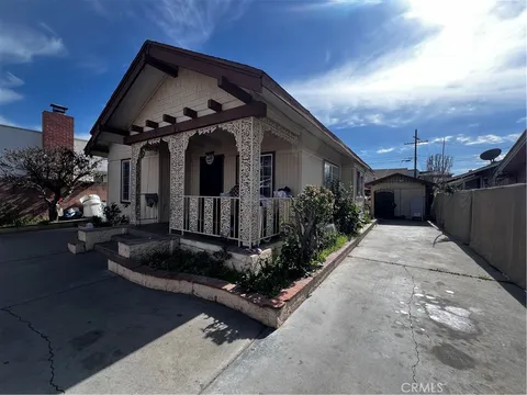 910 E 19th St, Long Beach, CA 90806 - MLS#: WS25266424