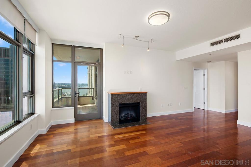 700 W E Street 1306