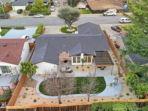 Tiny photo for 534 Flannery Street, Santa Clara, CA 95051 (MLS # ML82037530)