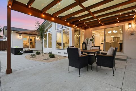 Tiny photo for 534 Flannery Street, Santa Clara, CA 95051 (MLS # ML82037530)