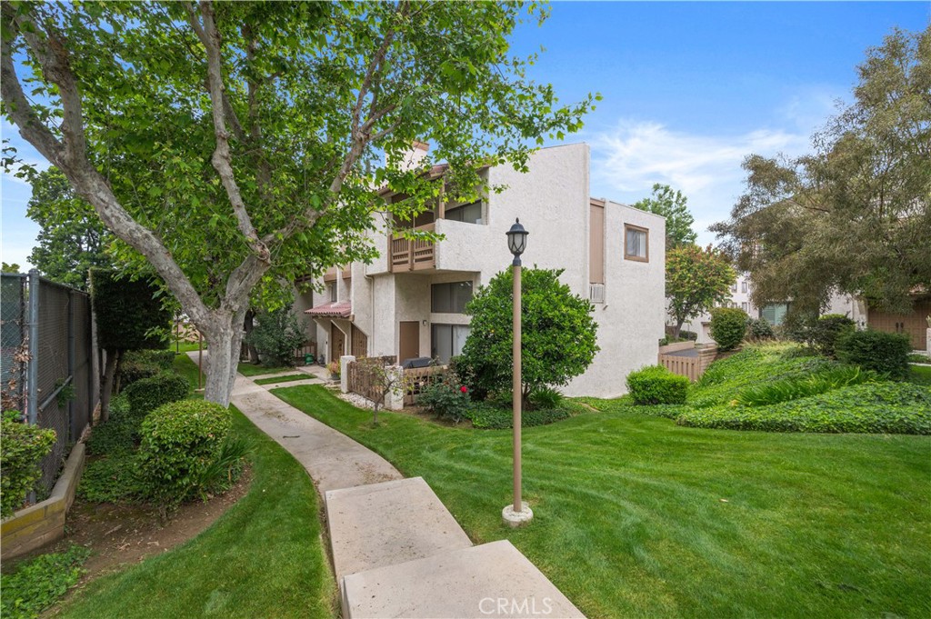 8535 Village Lane