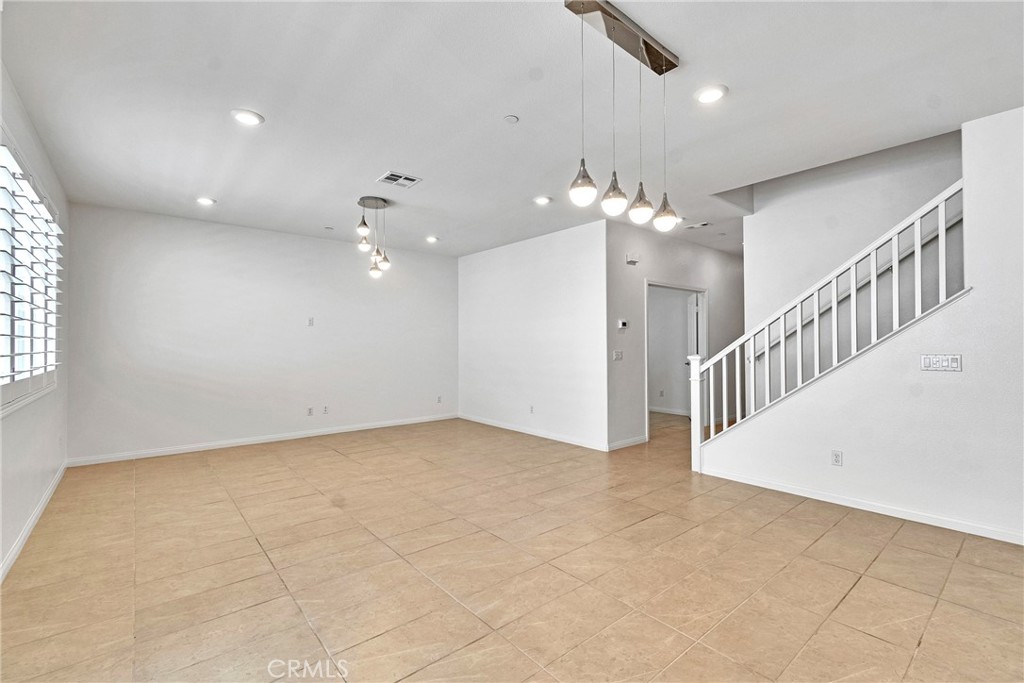 1760 Gold Medal Lane