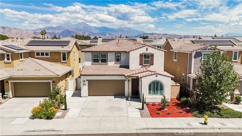 Photo of 1760 Gold Medal Lane, Redlands, CA 92374 (MLS # IV25194624) Photo of 1760 Gold Medal Lane, Redlands, CA 92374 (MLS # IV25194624)