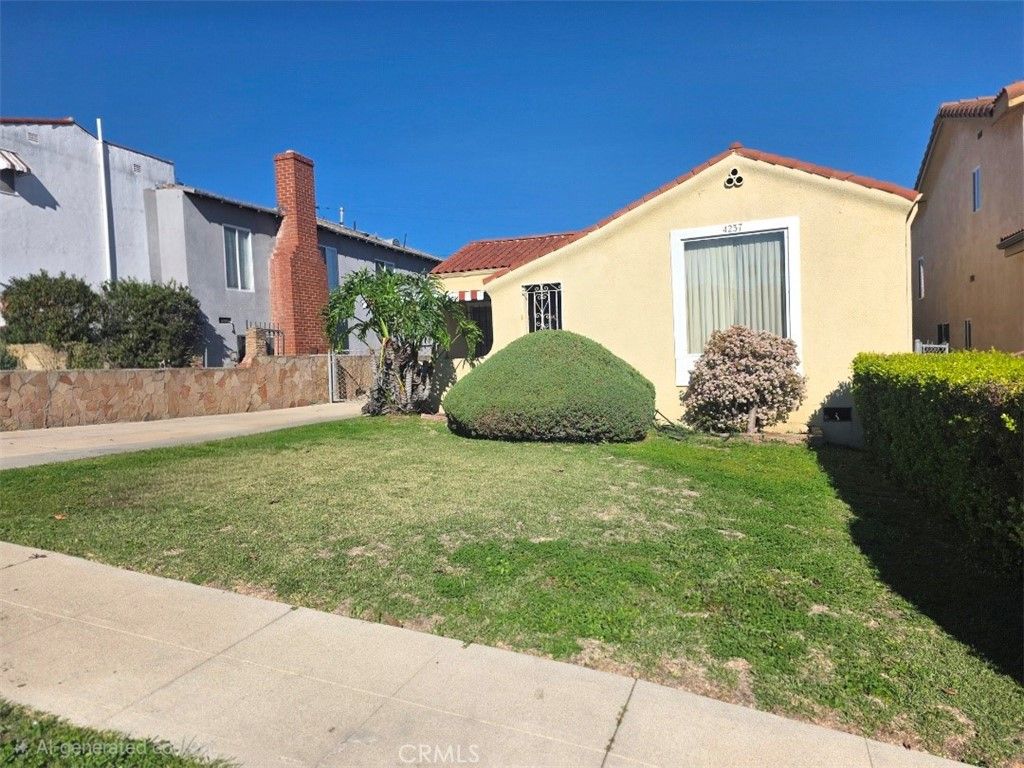 Photo of 4237 W 59th Place, Los Angeles, CA 90043 (MLS # OC26010684)