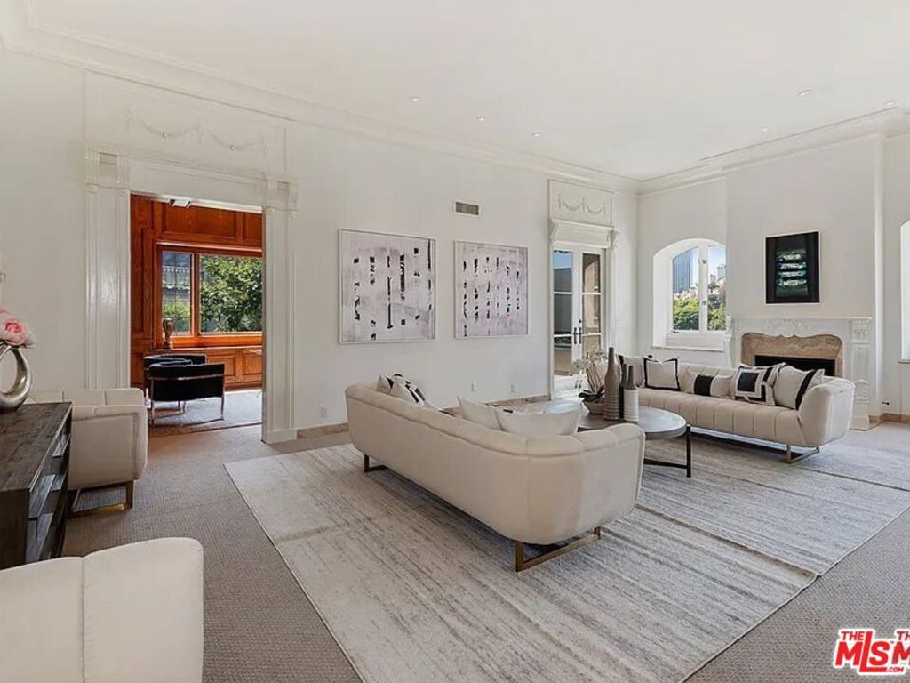 Photo of 10106 Empyrean Way #302, Los Angeles, CA 90067 (MLS # 25497817)