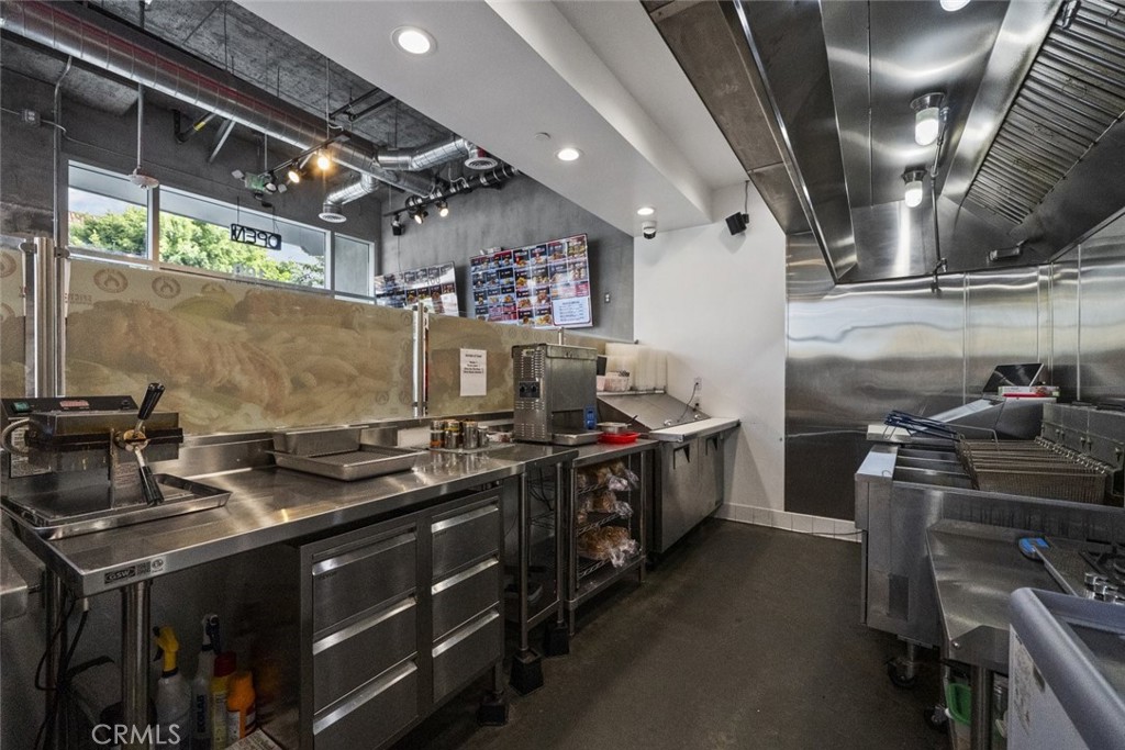 330 Westlake Avenue N 100