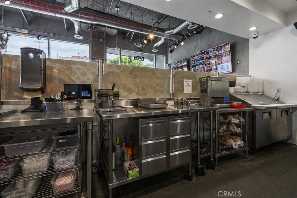 330 Westlake Avenue N 100