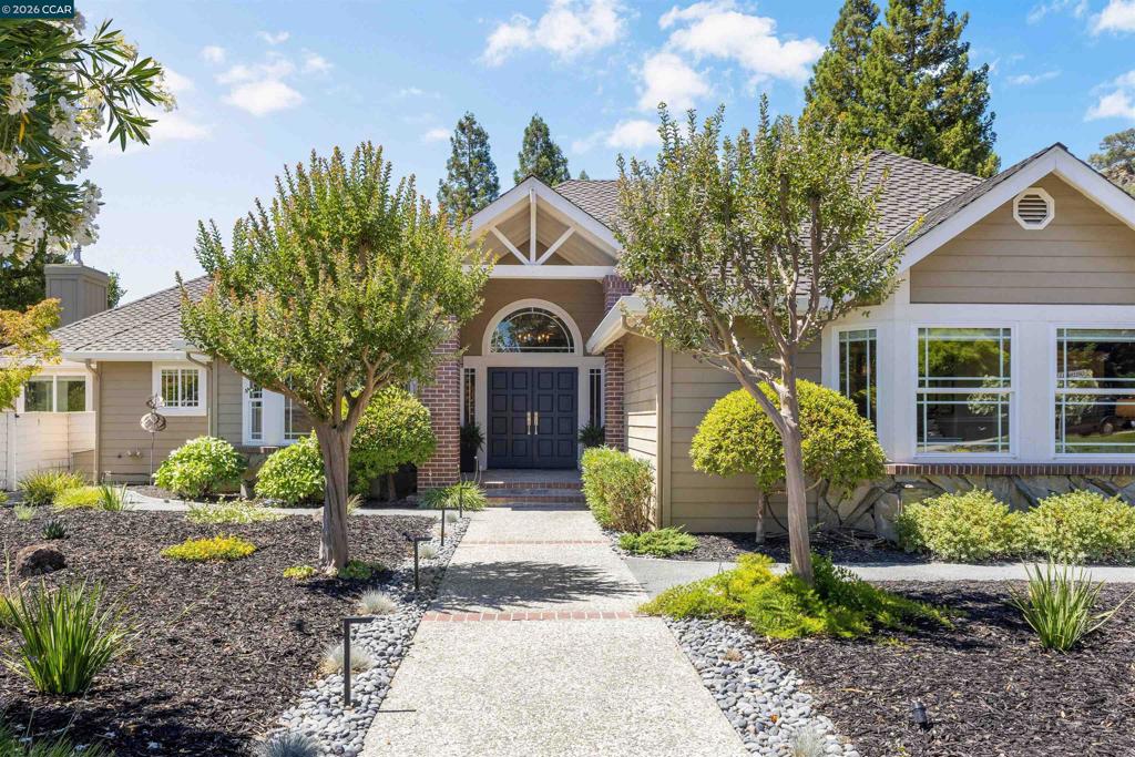 70 Ridgecrest Ct