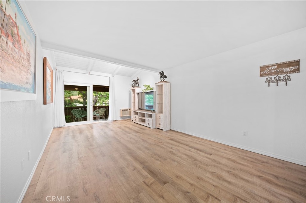 1000 W Macarthur Boulevard 100