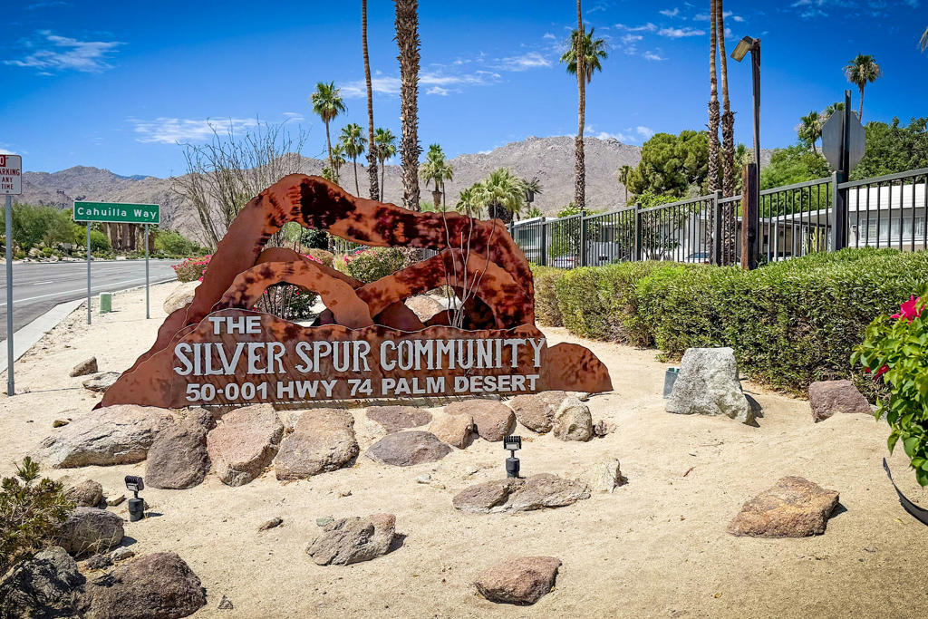 Silver Spur Community - Manufactured In Park