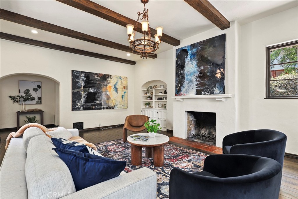 Properties 4 2297 Midlothian Drive