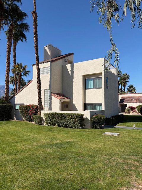 Photo of 462 Sunningdale Drive, Rancho Mirage, CA 92270 (MLS # 219142461DA)