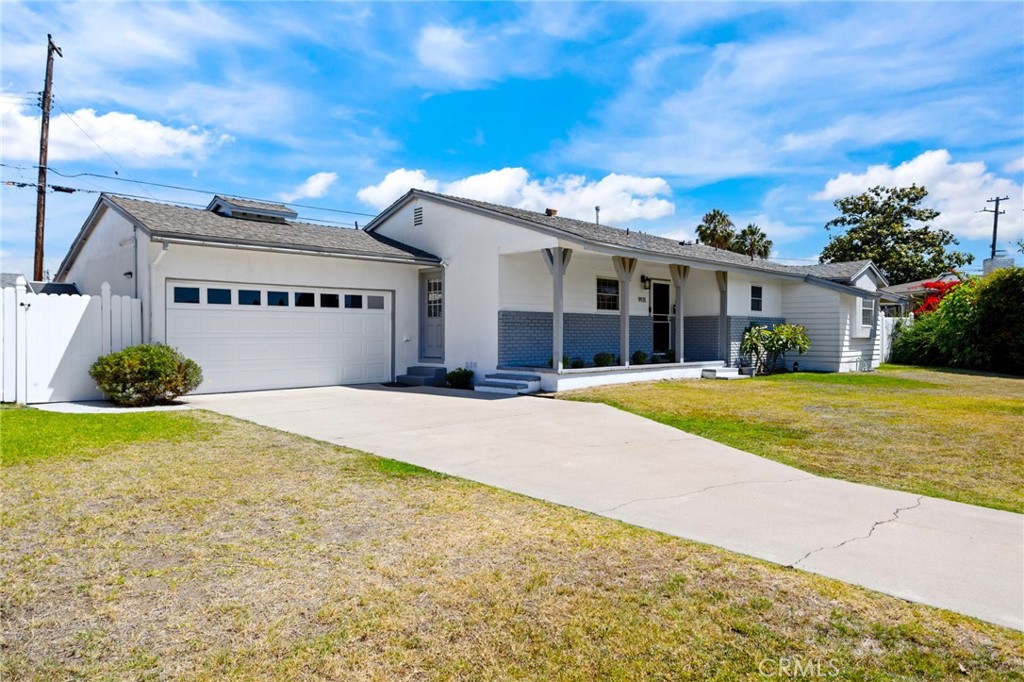 9931 Swallow Lane