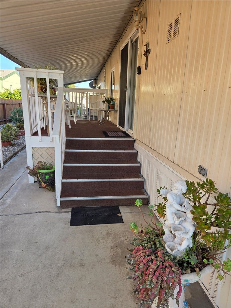 301 E Foothill Blvd 155