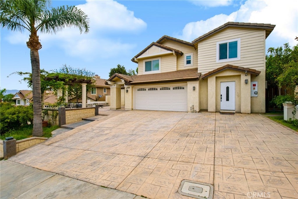 12043 Redwood