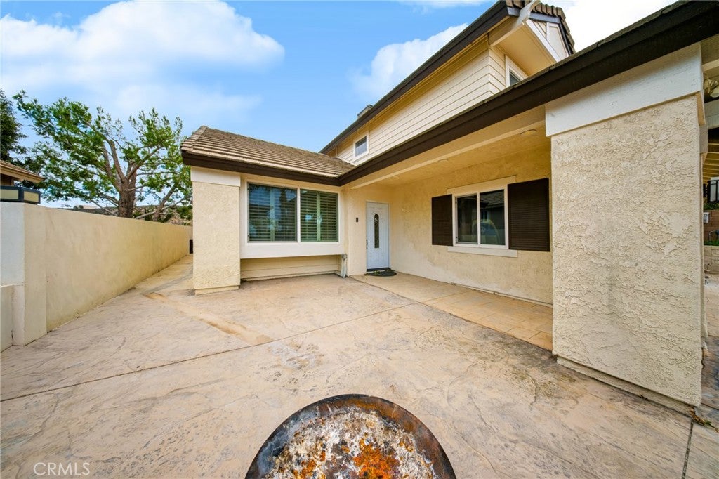 12043 Redwood