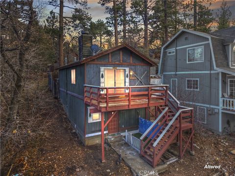 Photo of 245 Vista Ln, Sugarloaf, CA 92386 (MLS # IG26003809)