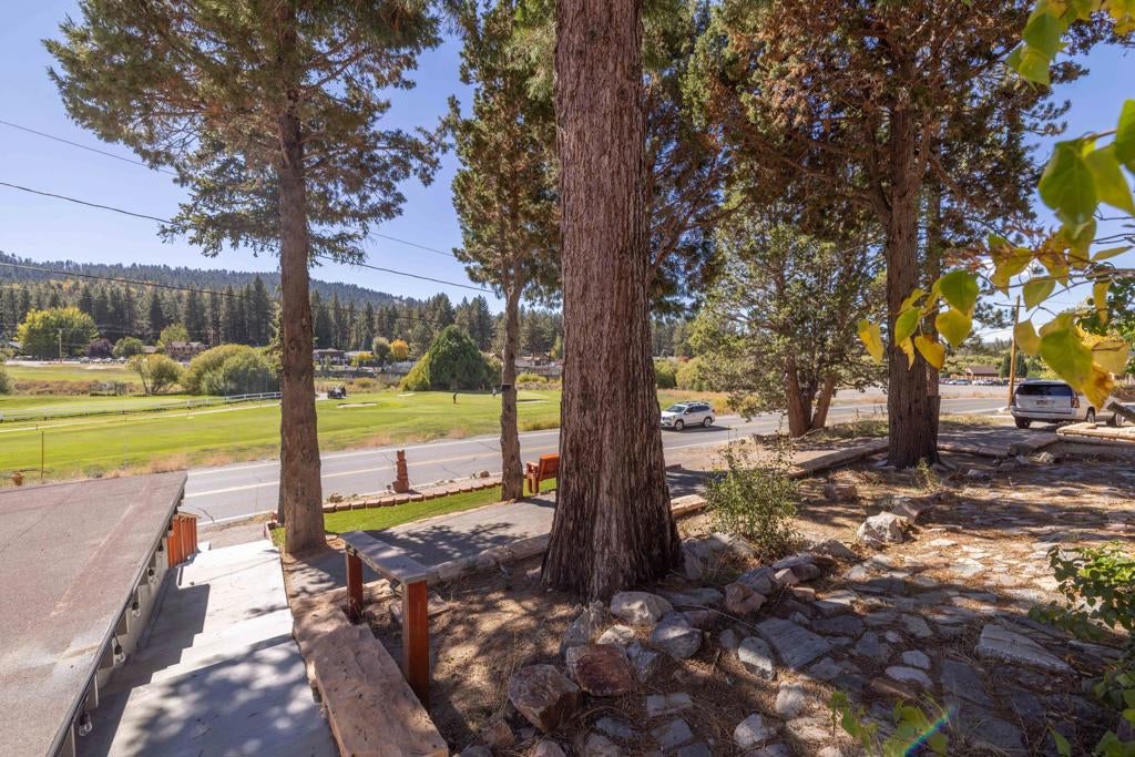 42948 Moonridge Road