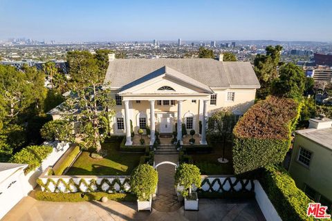 Photo of 1350 Belfast Drive, Los Angeles, CA 90069 (MLS # 26700853)